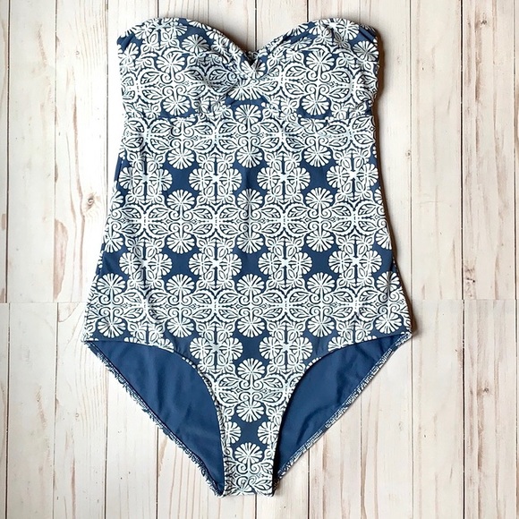 Vineyard Vines Mirrored Leaves One-piece Swimsuit - Picture 3 of 7